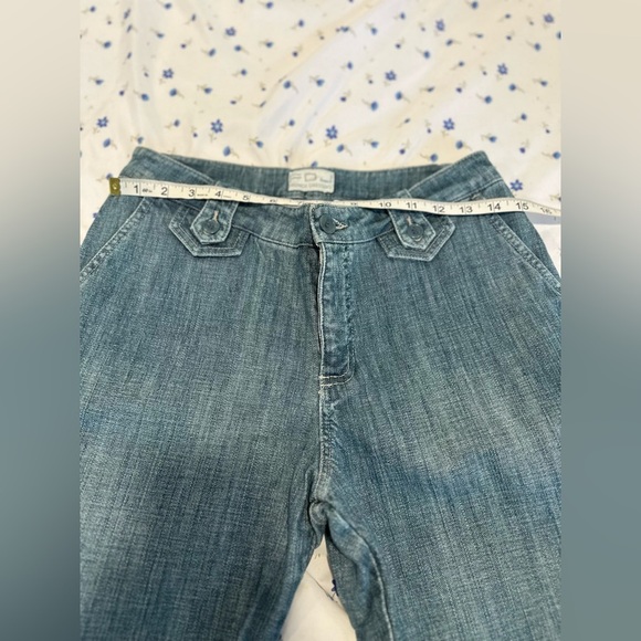 NWOT Women’s Sz: 6 FOJ Wide Leg Sailor Pant Jeans. Cuffed Wide Hem. Medium Wash - Picture 3 of 16